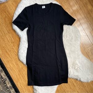 NWOT Aritzia Sunday Best Callie Dress